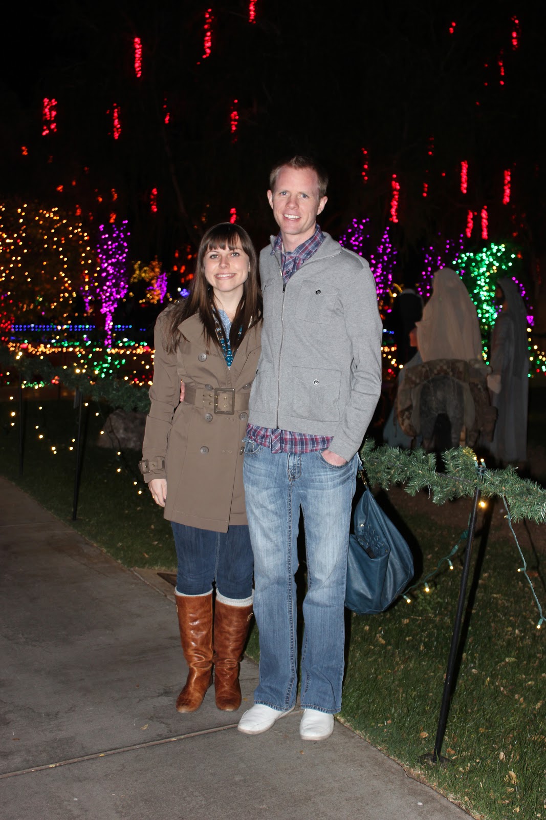 12 Months of Dates December: Temple Lights and Hot Chocolate