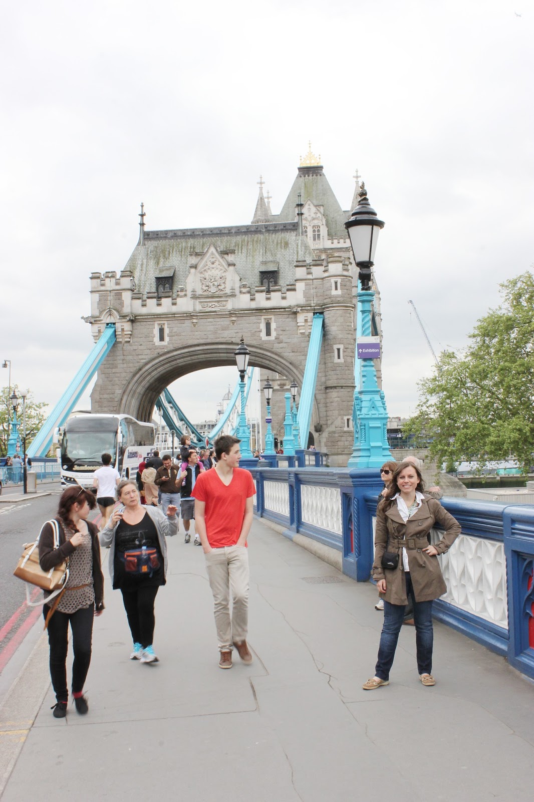 Walking tour of the Tower Bridge London. 