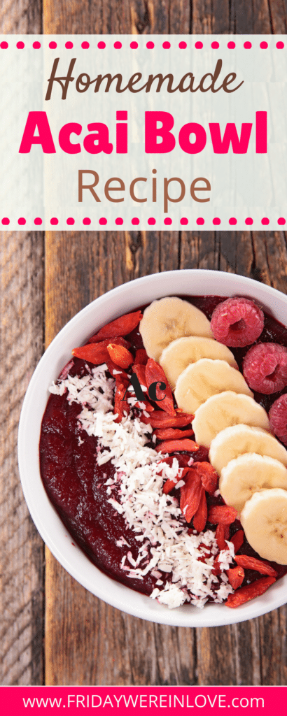 Easy Acai Bowl Recipe: Make your own smoothie bowls at home in less than 10 minutes! #acaibowls #smoothiebowls