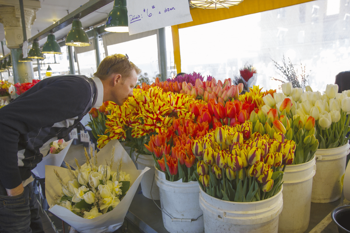 Seattle Pike Place Market Date. 