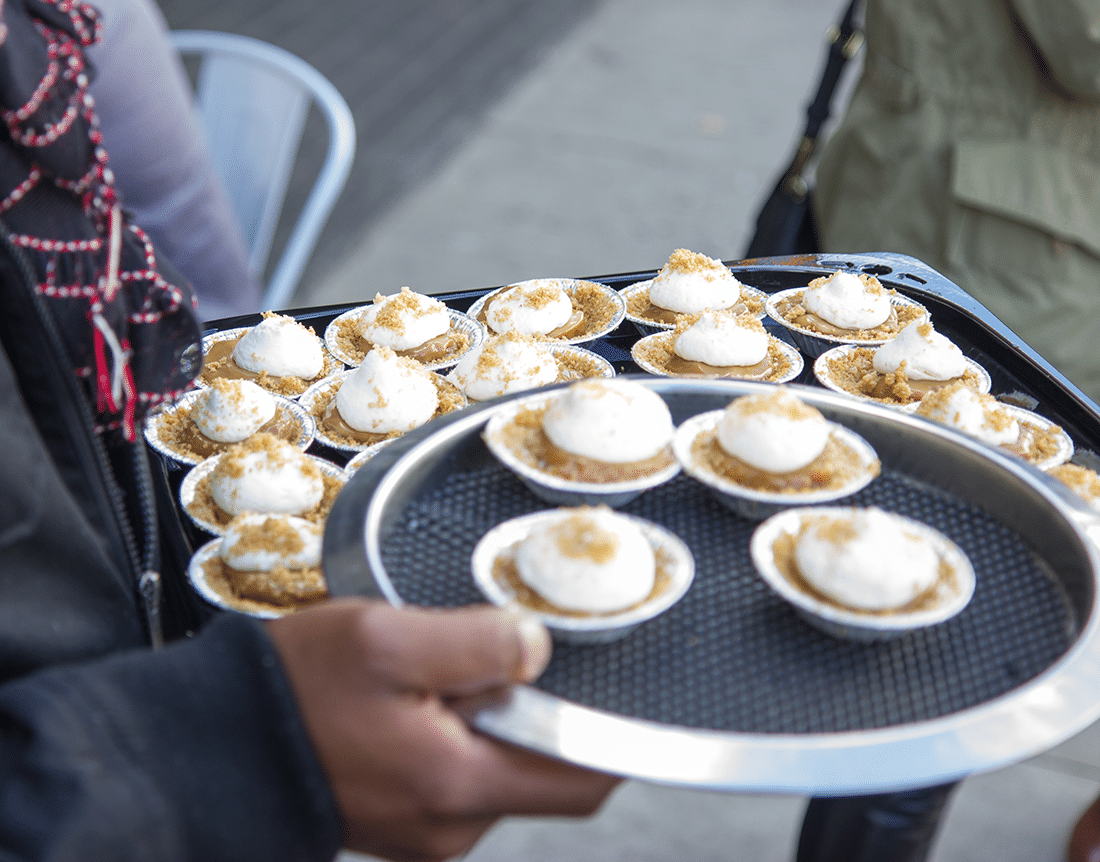 Hollywood Cupcake Tour. Touring the best bakeries in Hollywood. 