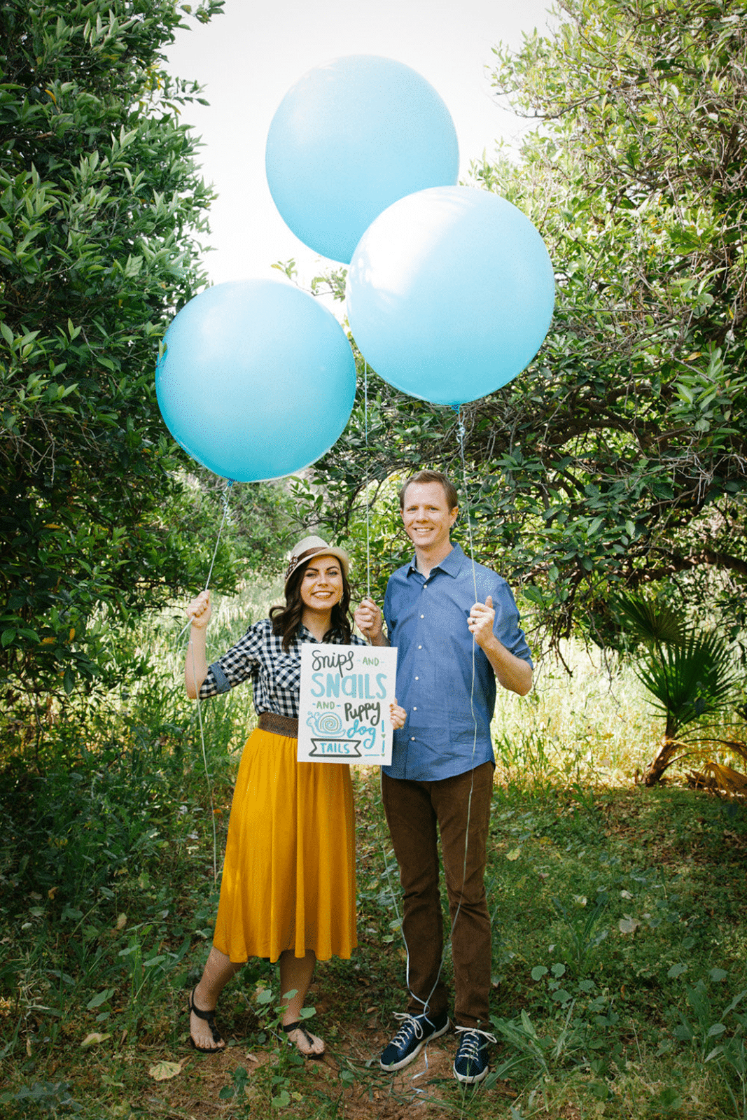 Creative gender reveal idea- this one is so easy, so cute, and is a truly original way to reveal baby's gender! 