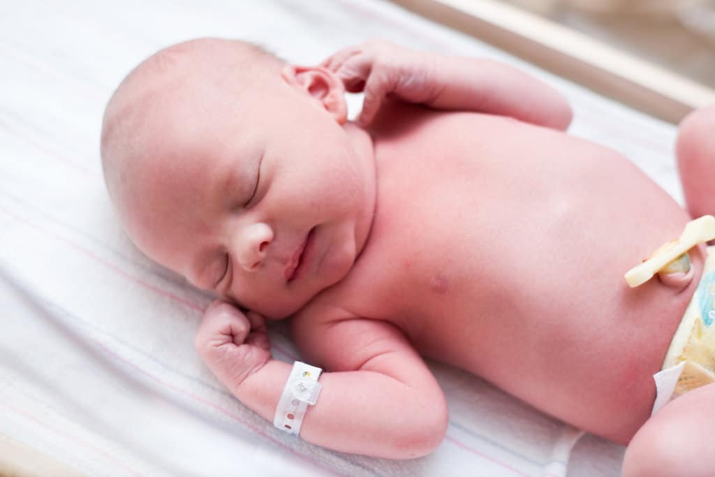 Newborn hospital photography