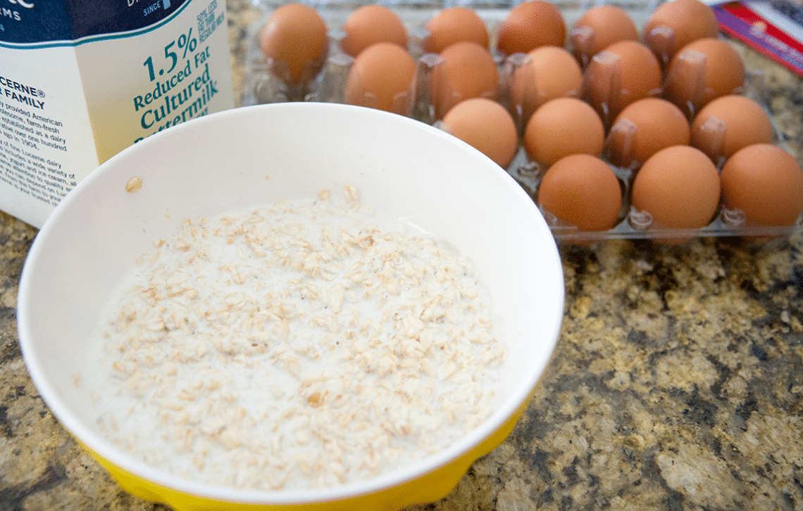 Steps to making oatmeal buttermilk pancakes. 