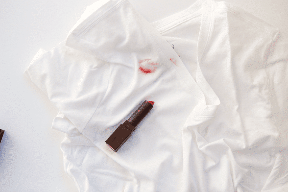 The Lipstick Affecionata’s Tale of the White Shirt