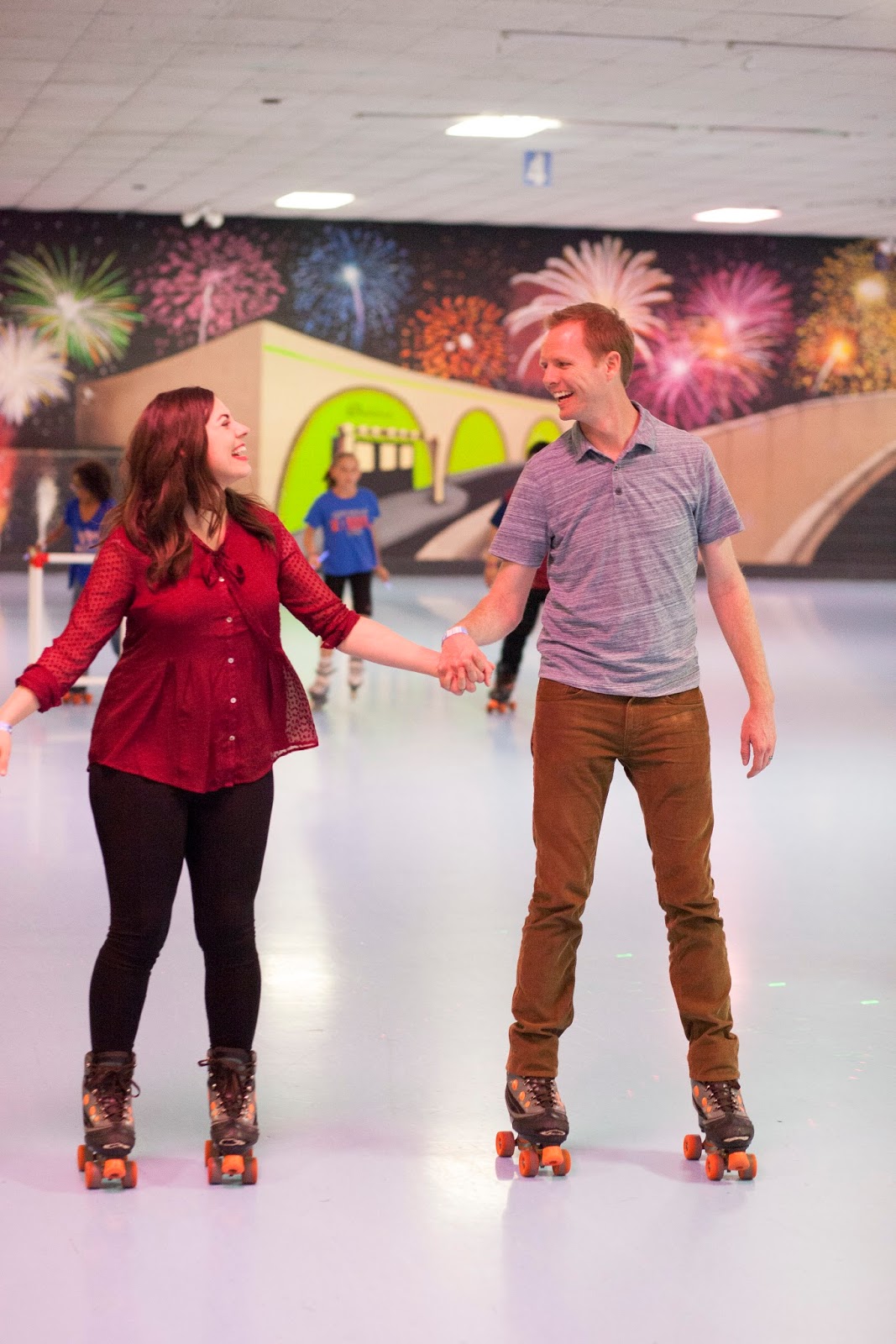 Cute date idea roller skating. 