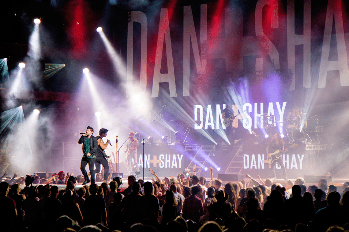Dan + Shay Concert Phoenix. 