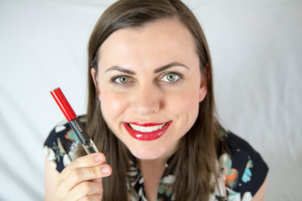 Kiss proof lipstick reviews. 