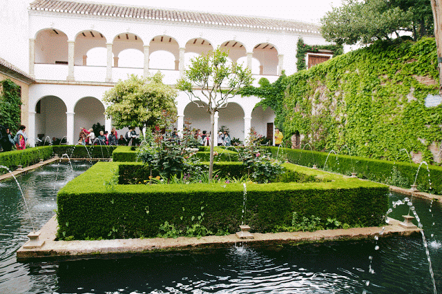 Visiting Granada and the Alhambra views. 