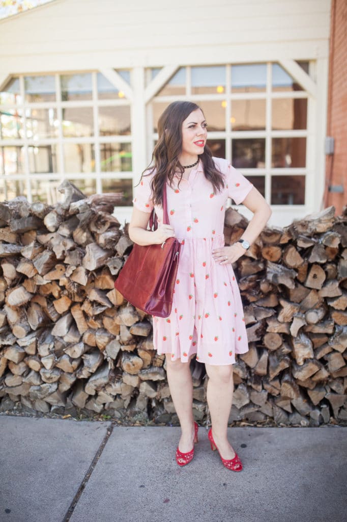 How to style a colorful shirtdress for women. 
