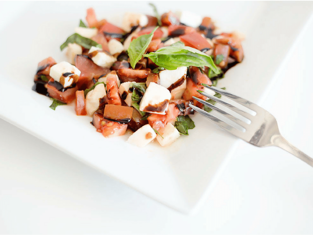 Easy Caprese Chopped Salad