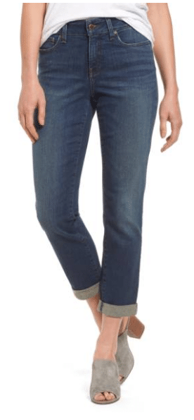 Best Jeans for women that flatter all body types and turn non-blue jean wearers in to jean obsessed fans! 