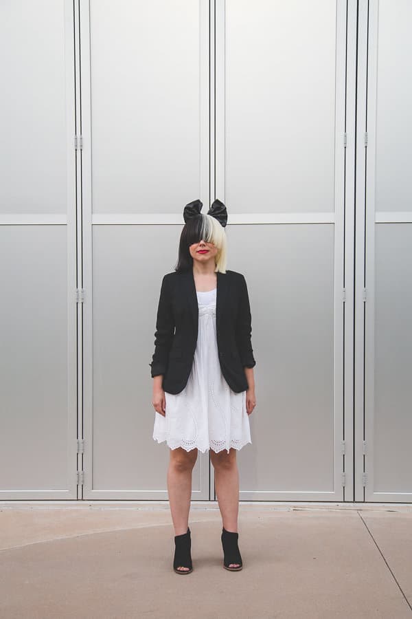 Sia costume. 