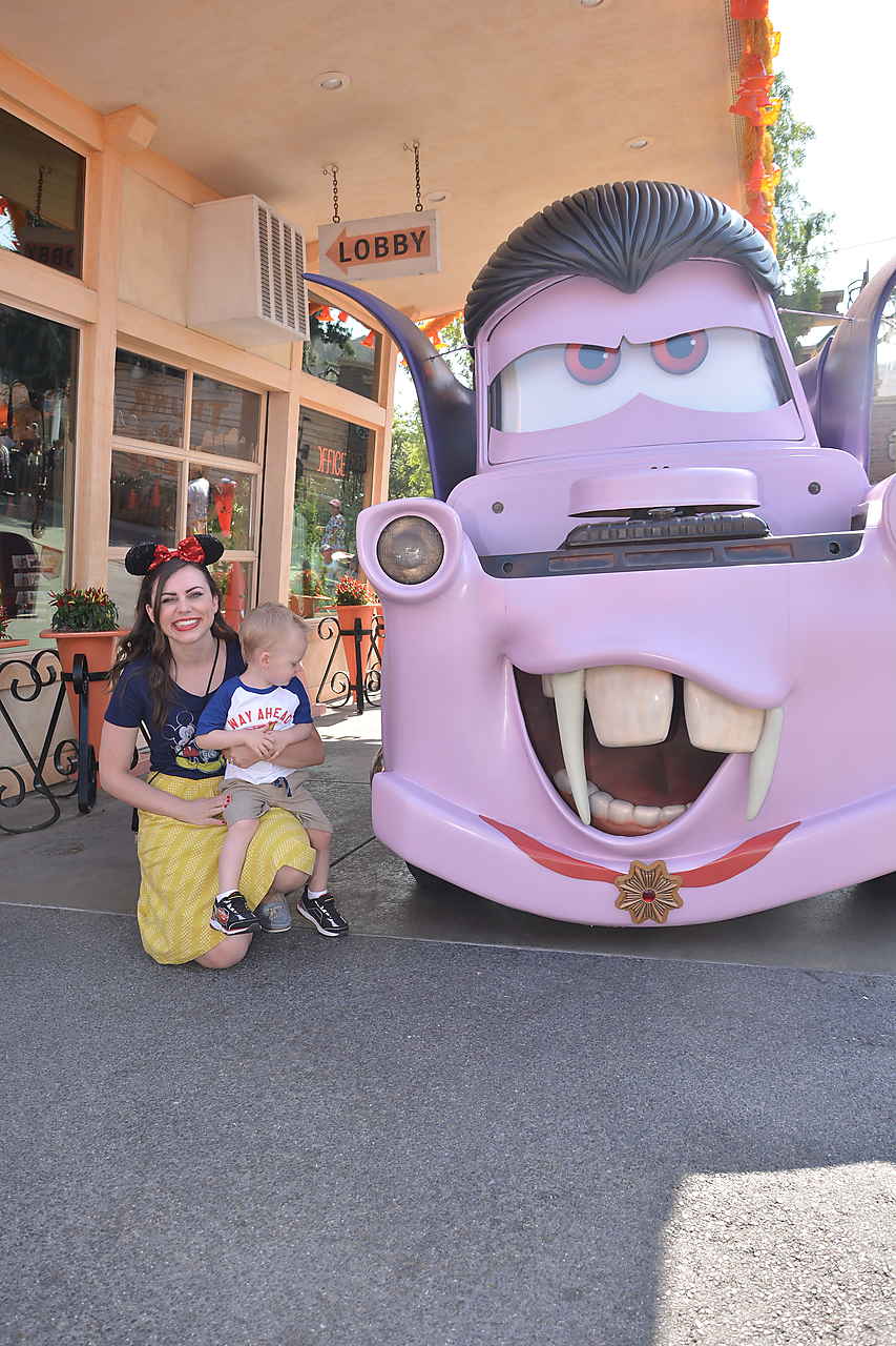 Disneyland at Halloween Time: 8 Reasons Why Halloween time at Disneyland Resort is the best time to go! 