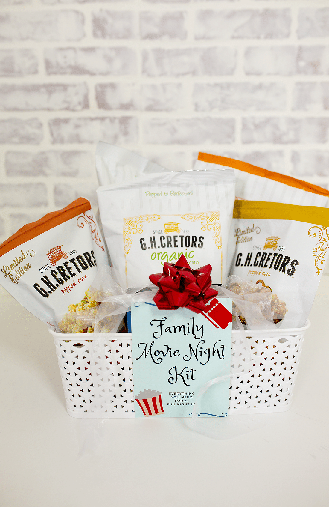 Popcorn gift basket idea for a fun family gift. 