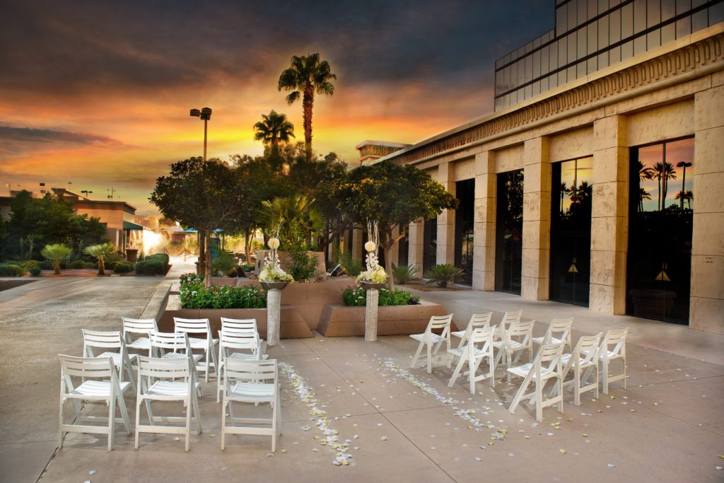 Vow Renewal Las Vegas Nevada/20 Romantic Las Vegas Date Ideas 