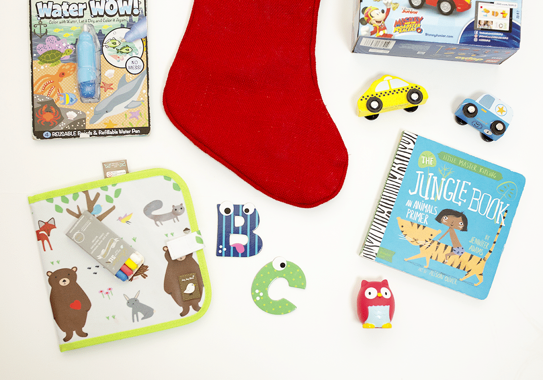 25 Amazing Stocking Stuffer Ideas for Toddlers: so many great ideas of toddler stocking stuffers that they'll play with and love!