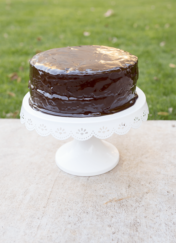 Death by chocolate cake: the best chocolate cake that's moist and rich will leave you dead with delight! 