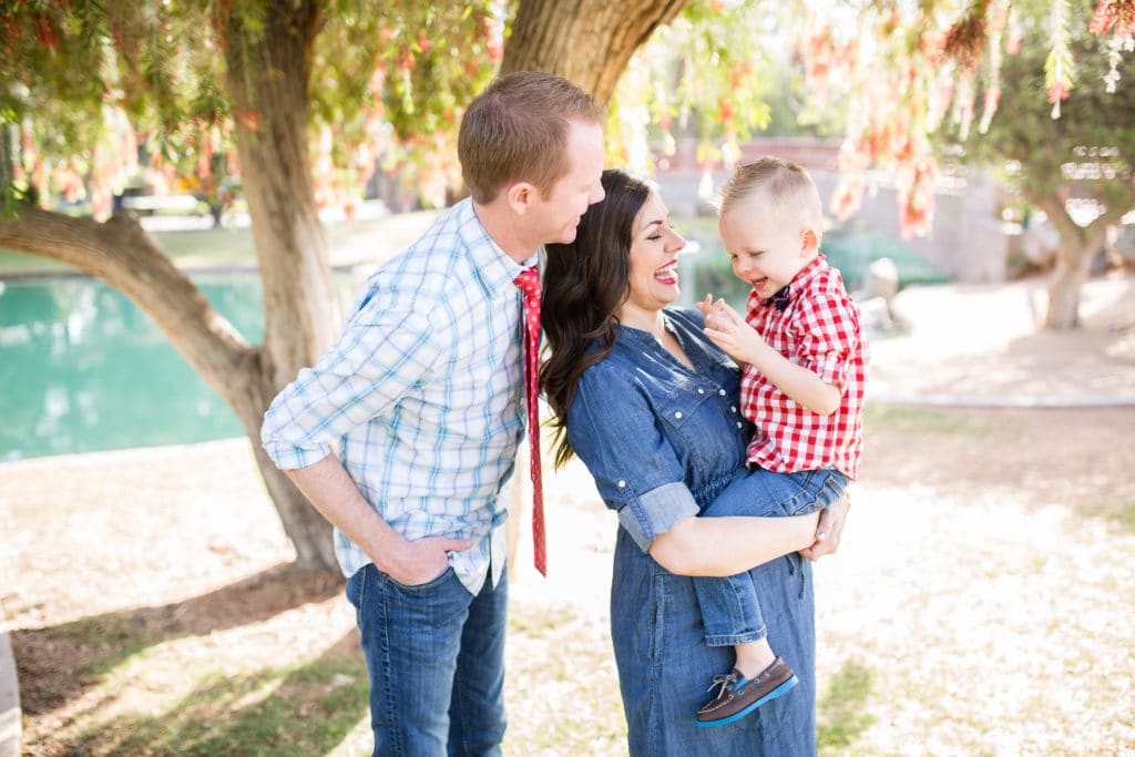 Anniversary photos with kids.