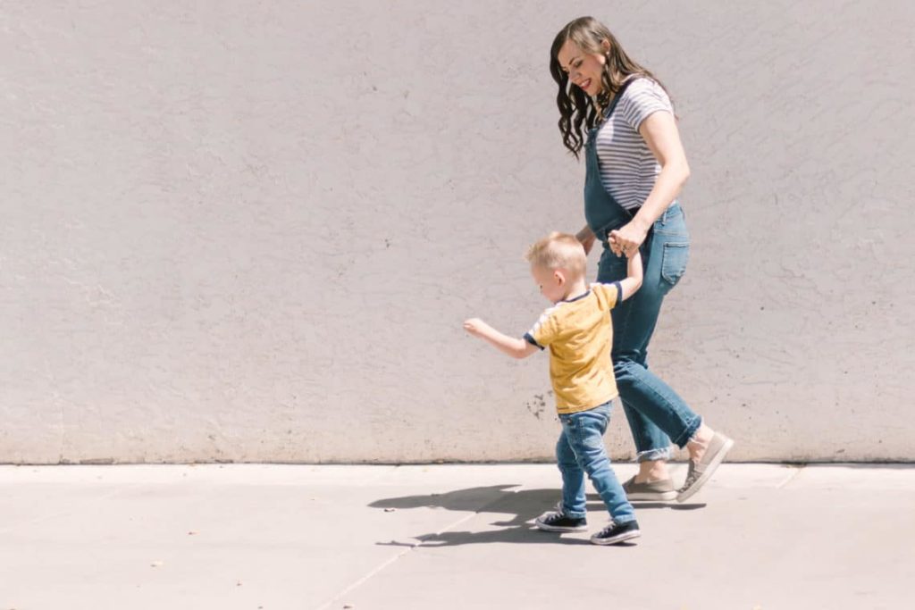 Why every mom should get professional pictures with their child. 