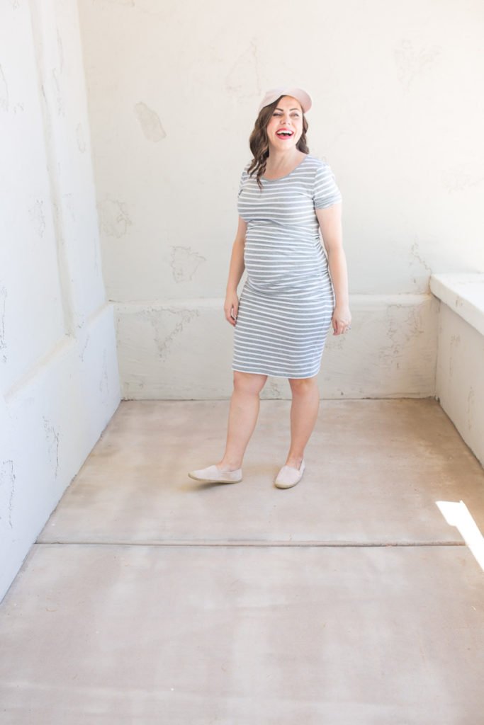 Styling maternity outfits 