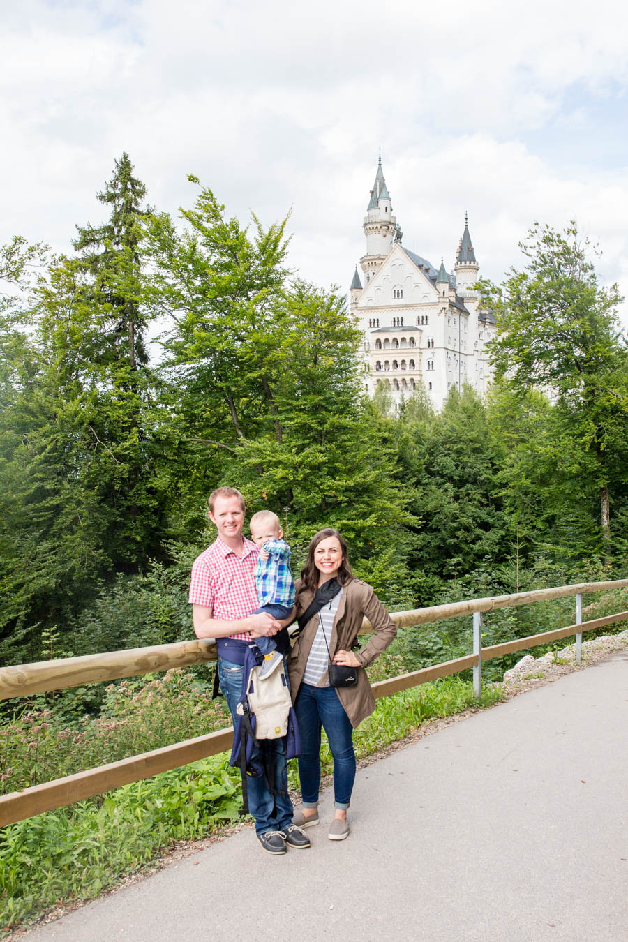 Neuschwanstein Castle travel guide. 