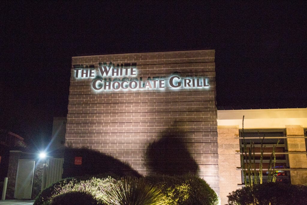 The White Chocolate Grill: Restaurant and menu review and why it's a great date spot! 
