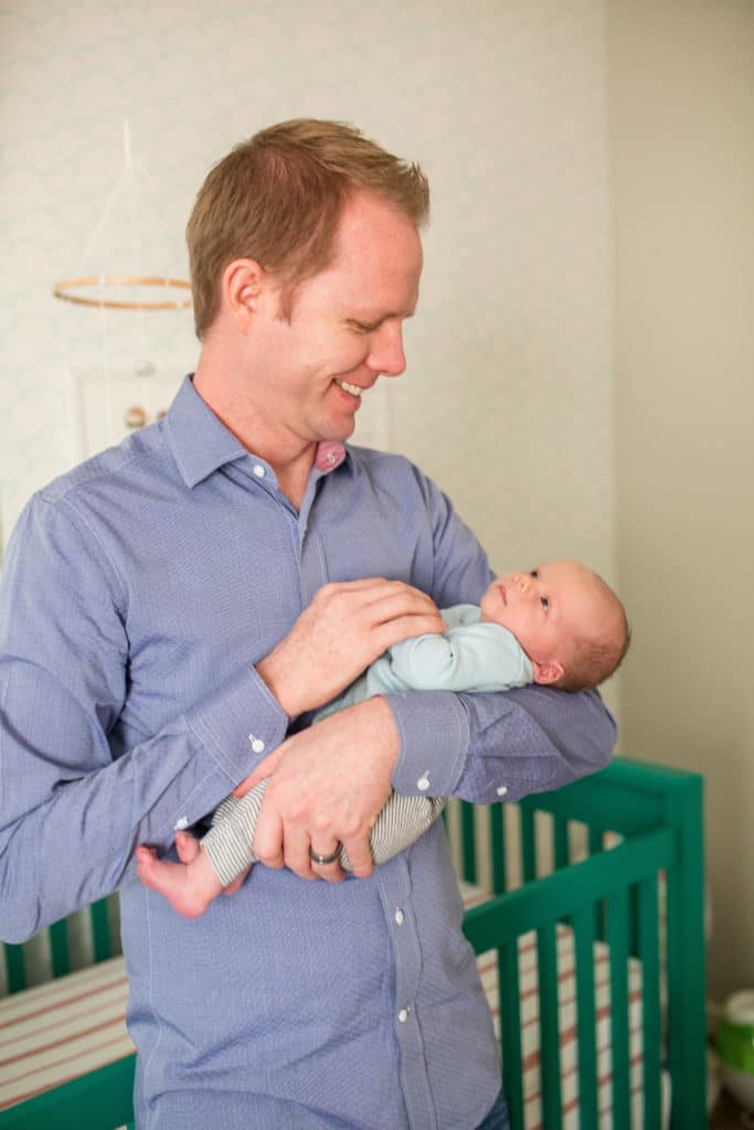 Dad and newborn baby pictures