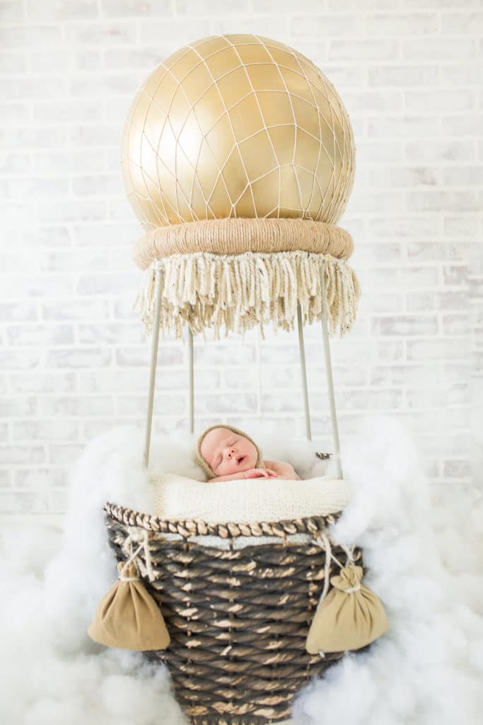 Creative Newborn Picture Ideas