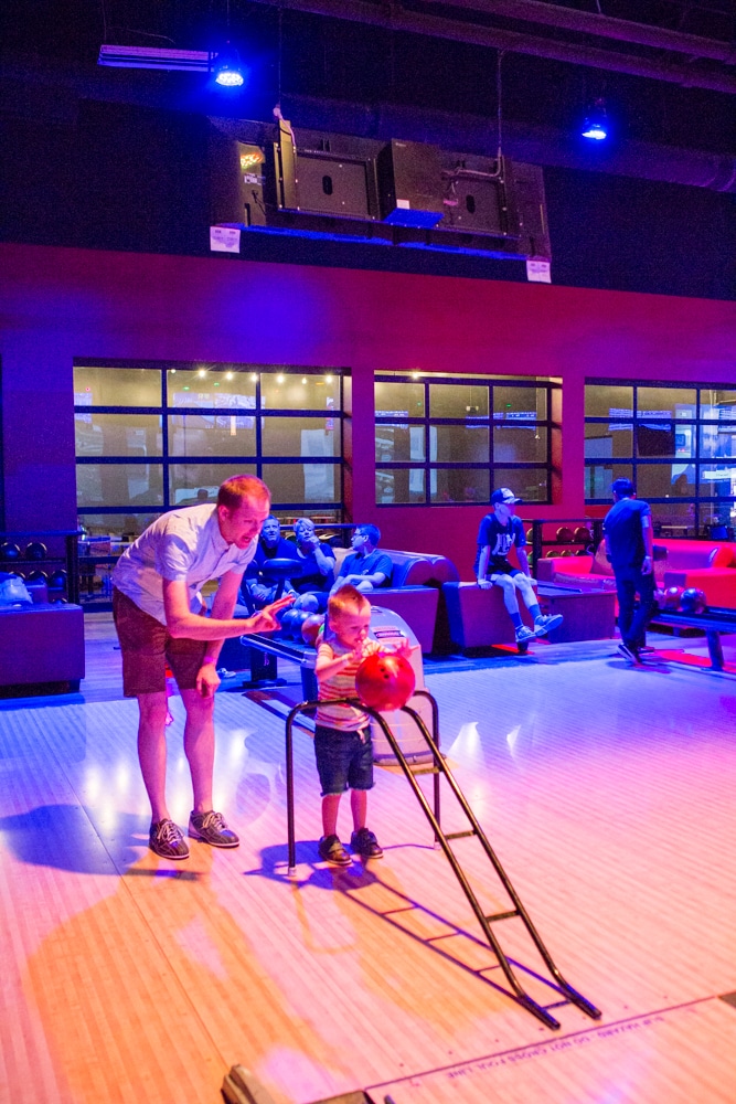 Bumper bowling family date