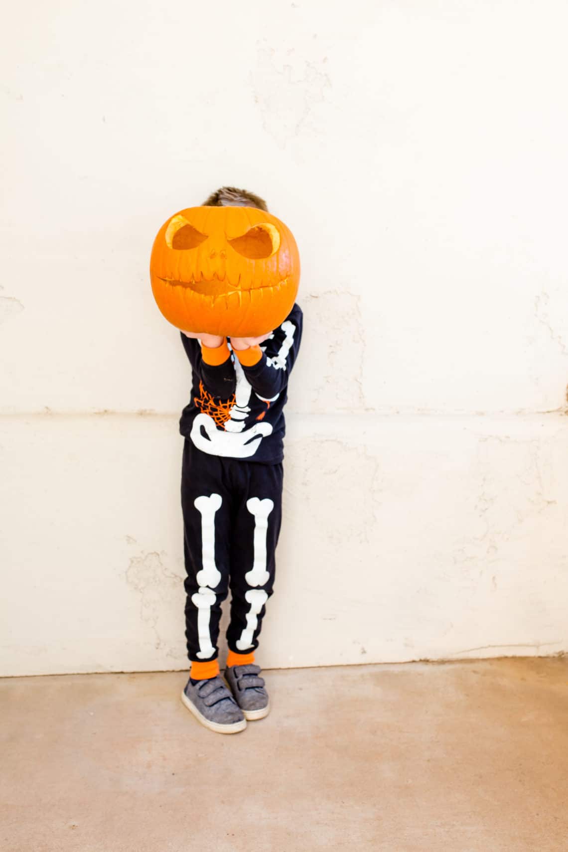 Jack Skellington with a Fohock.