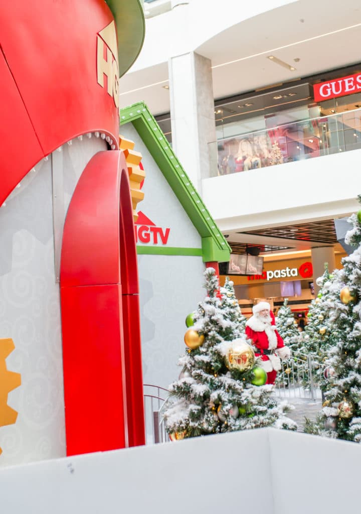 Santa HQ At Washington Square Mall - Seasonal Memories