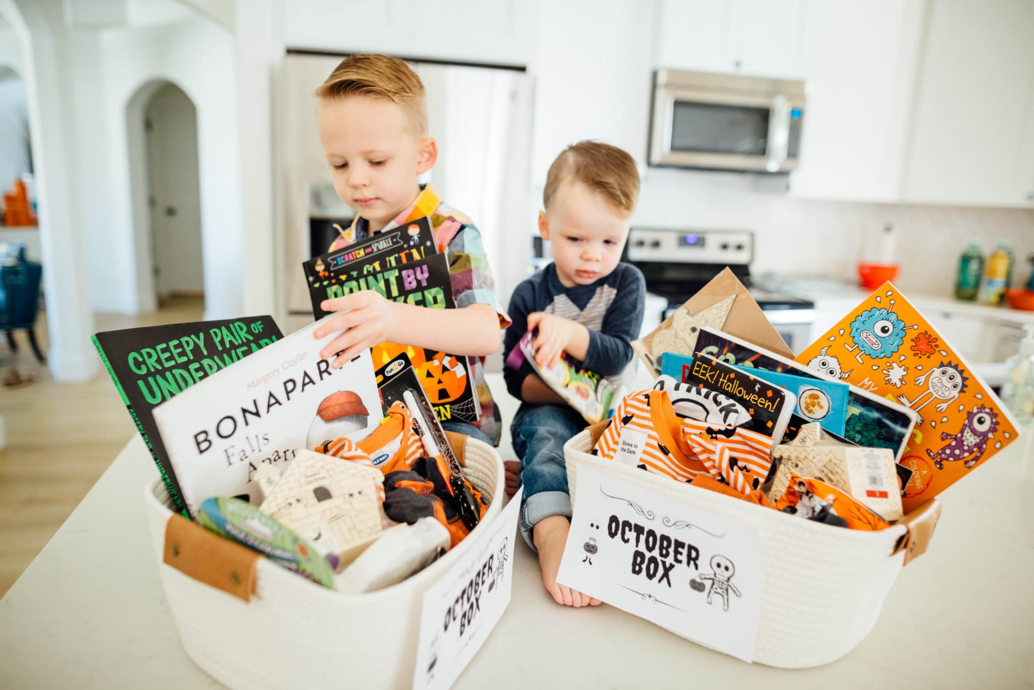 Halloween Box : A Fun October Box to Celebrate Halloween All Month!