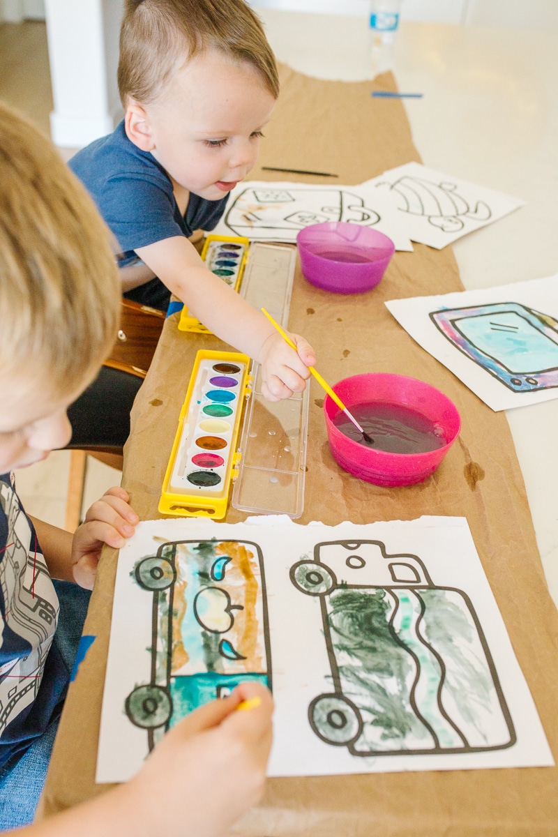 Kids bedroom simple drawing watercolor on Craiyon