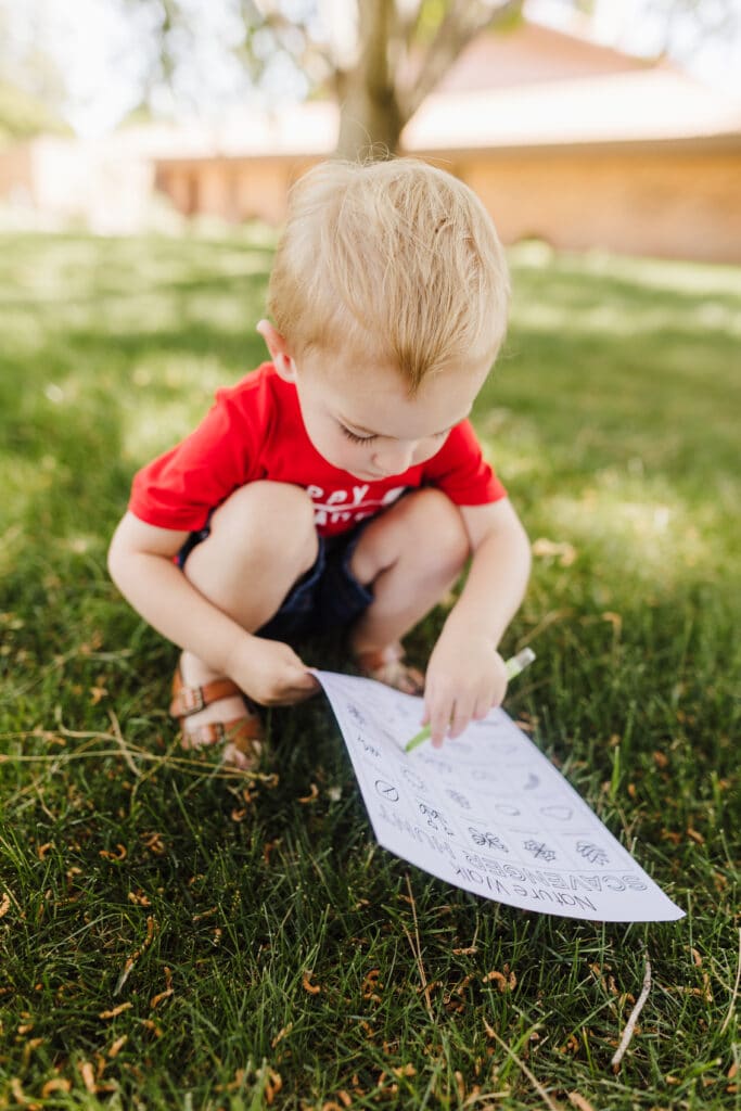 Nature Scavenger Hunt Free Printable