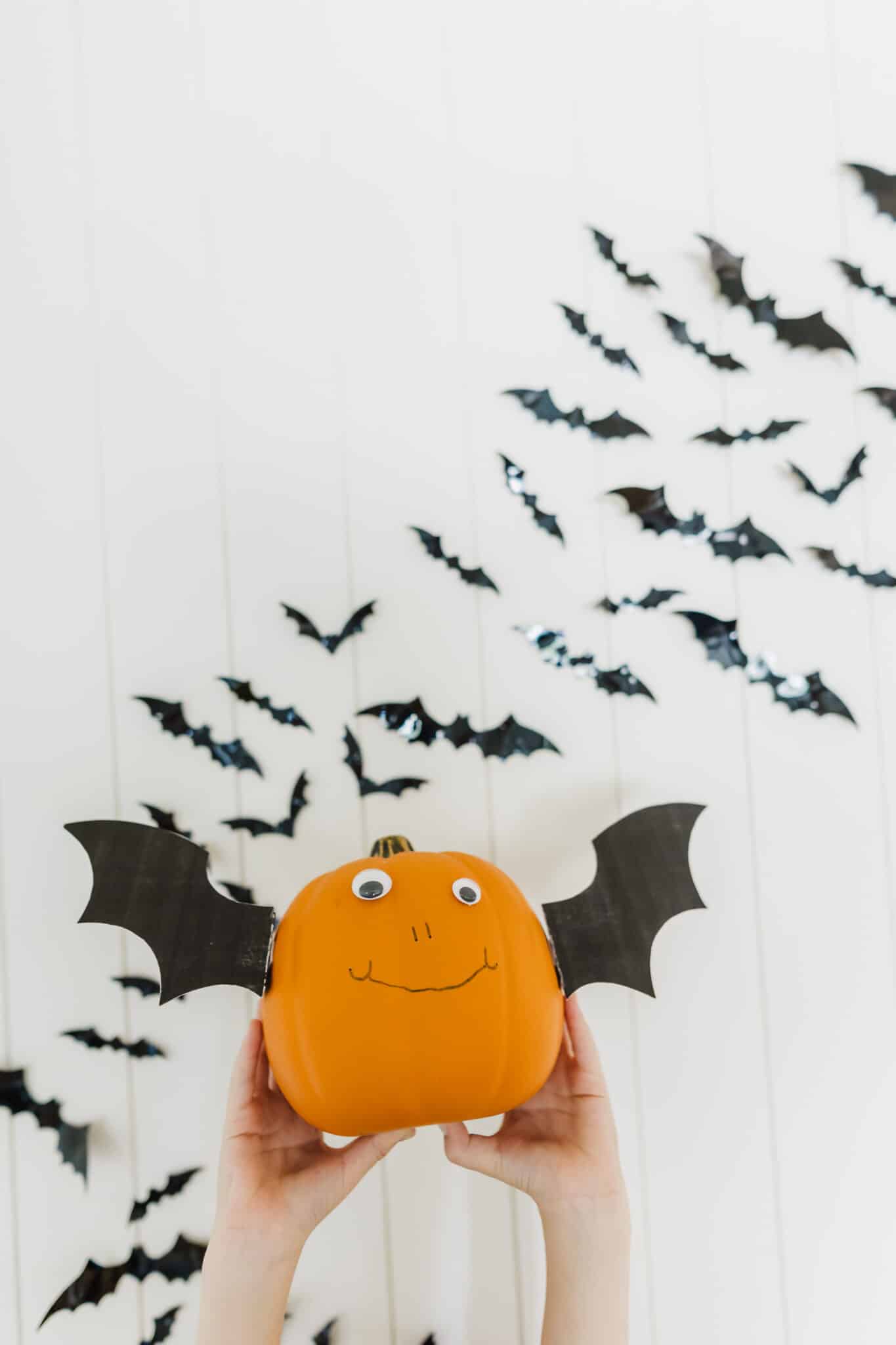 Easy Bat Pumpkin. 