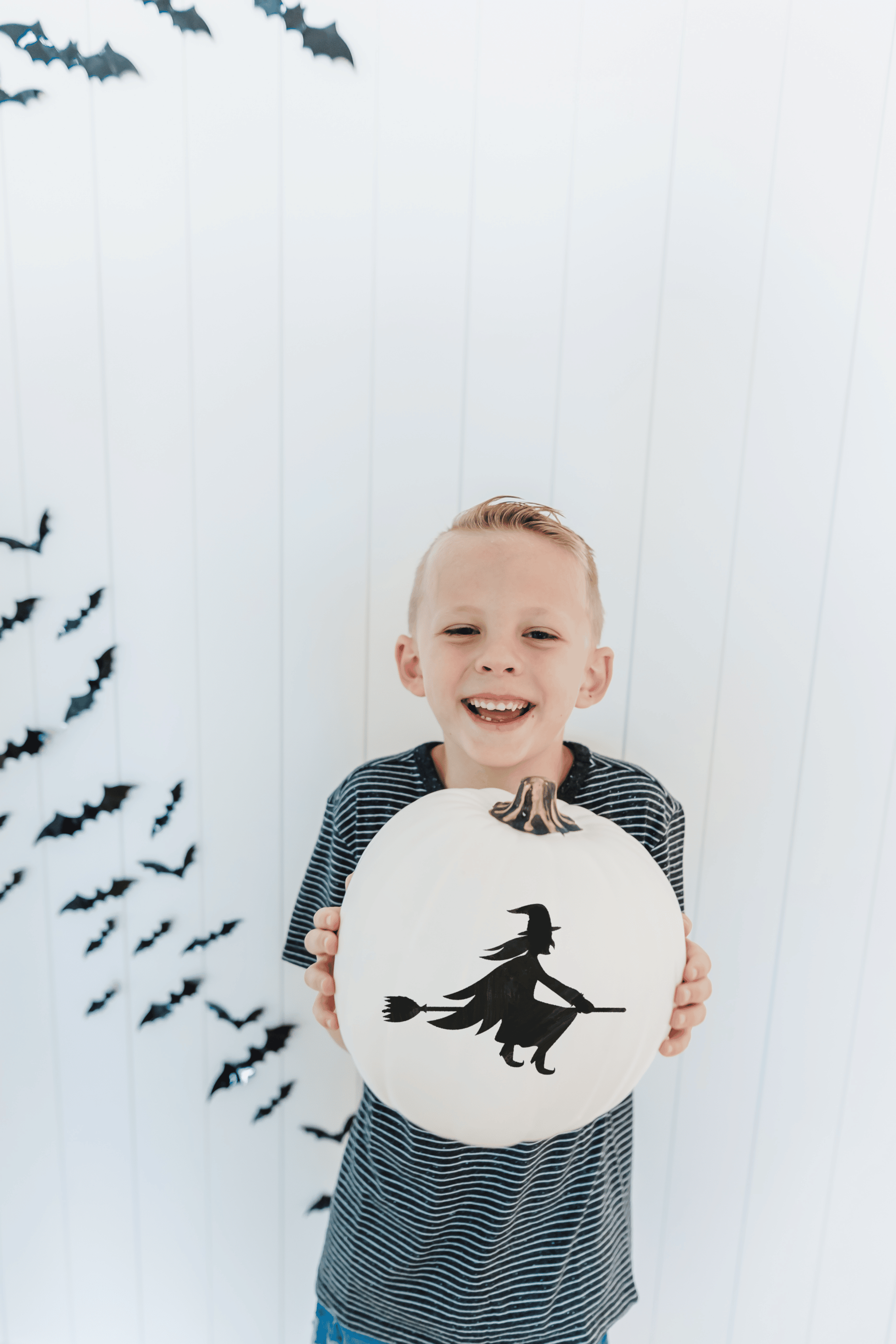 Easy Pumpkin Painting Ideas for Kids with a witch pumpkin example. 