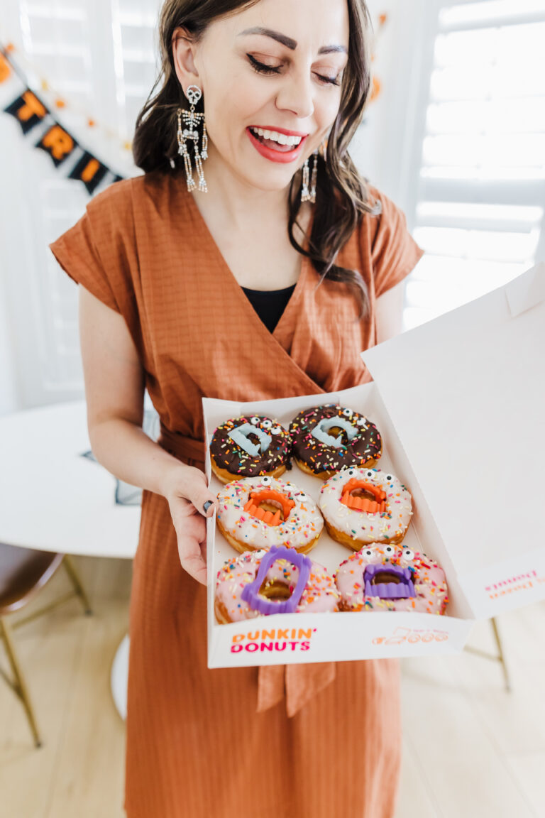 Halloween Donuts for Halloween parties. 