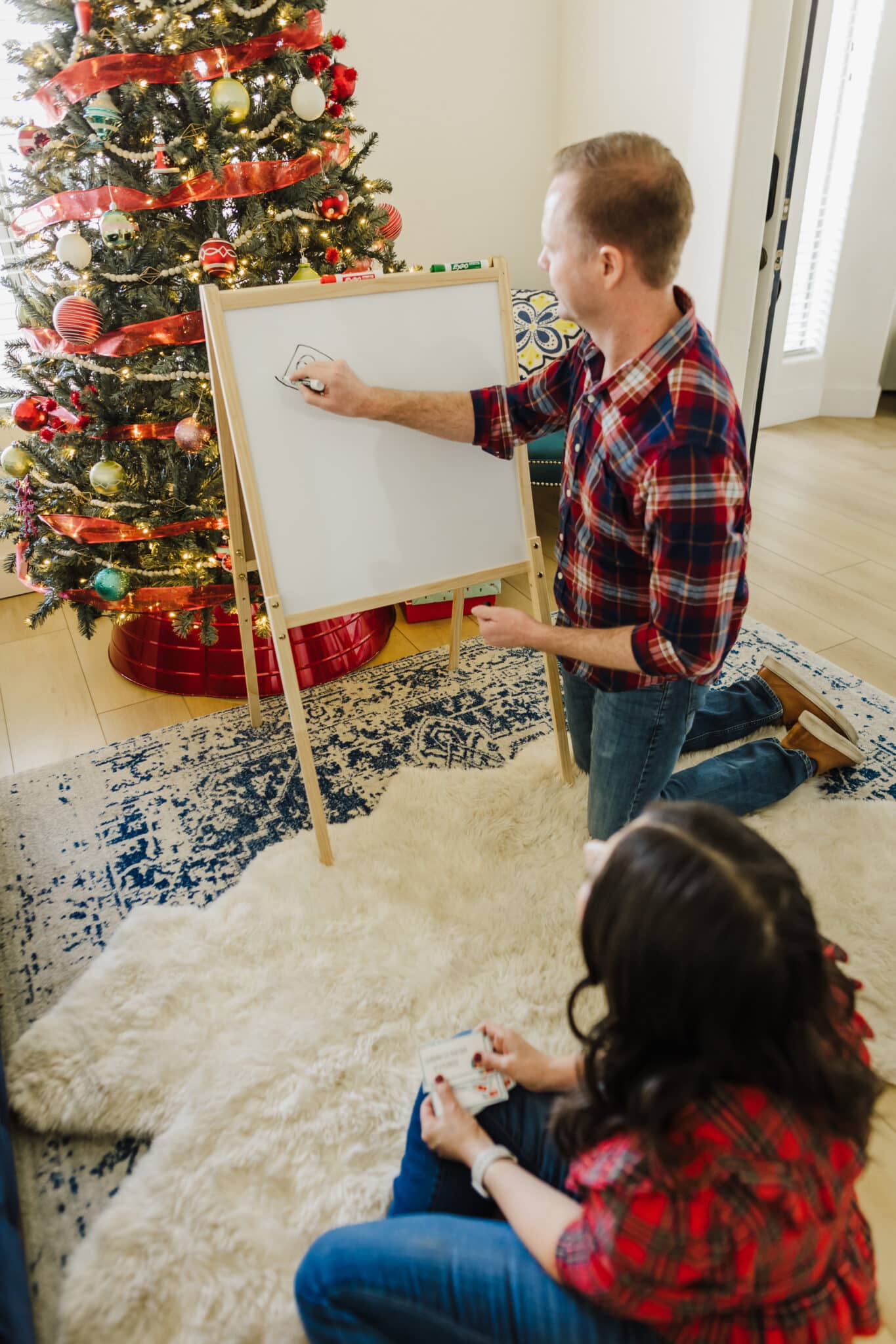 How to Play Pictionary.