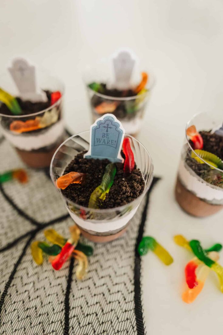 Halloween Dirt Pudding Cups.